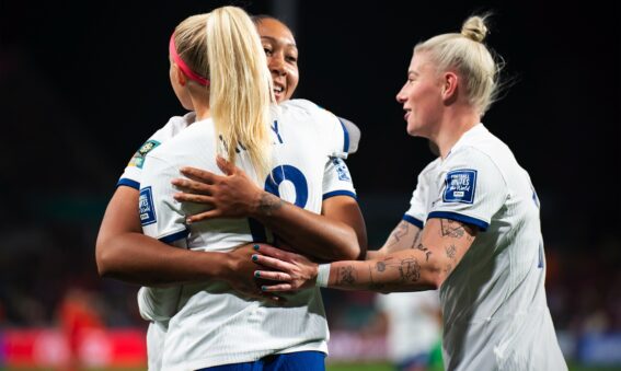 Lionesses celebrate Chloe Kelly's goal, China PR v England, FIFAWWC
