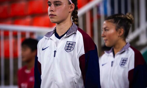 Nelly Las (England U17s)
