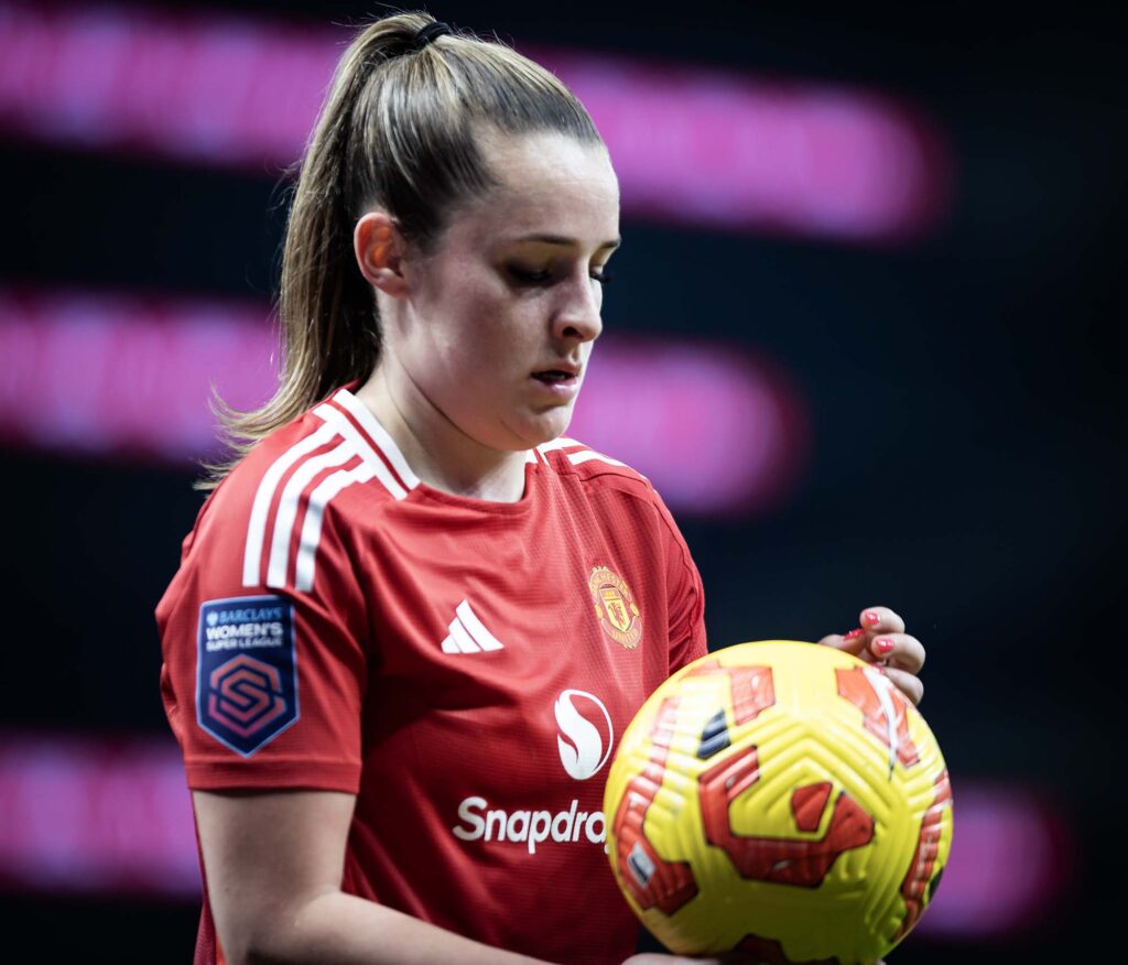 Ella Toone, Manchester United