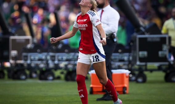 Chloe Kelly, Arsenal