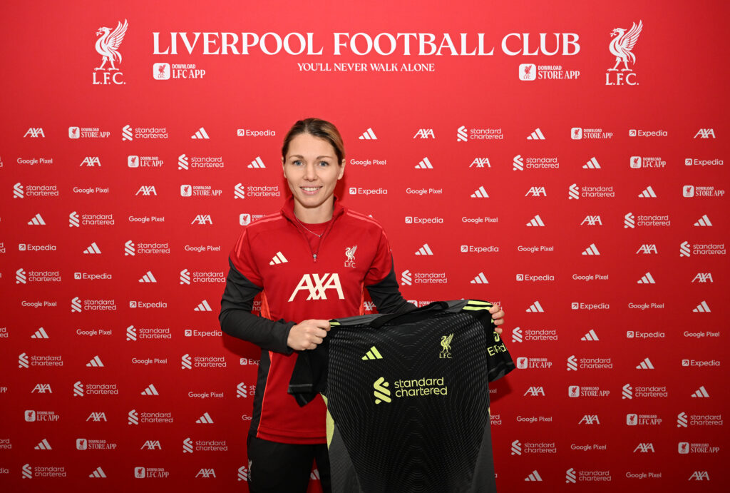 Jennifer Falk, Liverpool
